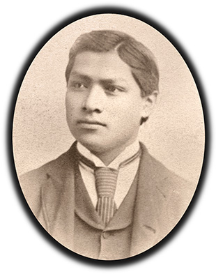 Carlos Montezuma's medical school Class of 1888 portrait.
